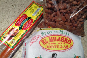 Frijoles con chorizo–Beans with Mexican sausage
