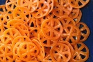 How to make Chicharrones de Trigo – Wheat Chicharrones with Salsa and Lime
